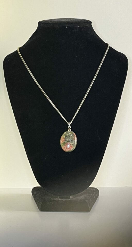 Collier en unakite