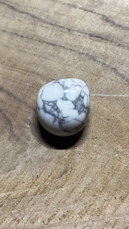 Pierre roulée howlite naturelle – Image 2