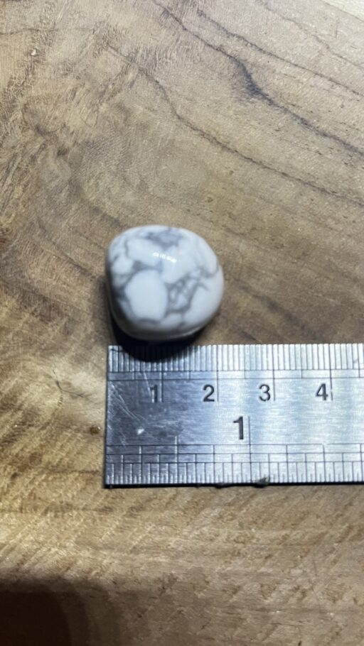 Pierre roulée howlite naturelle